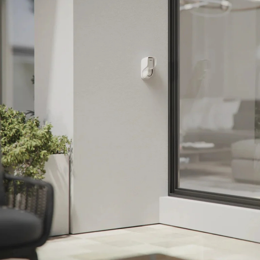 Ajax Curtain Outdoor (Jeweller) – Dual-PIR Narrow-Angle Outdoor Motion Detector (White, 9NA)