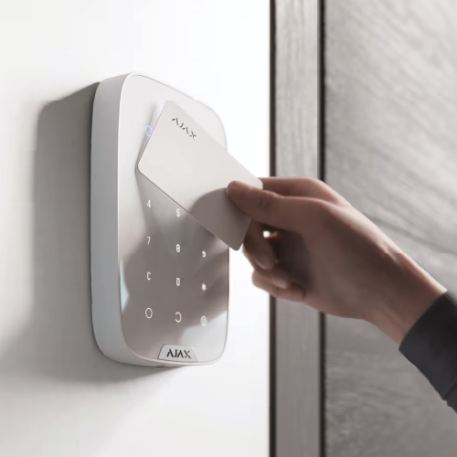 AJAX KeyPad Plus (Jeweller) – Wireless Touch Keypad with Contactless Card & Tag Reader (White, 9NA)